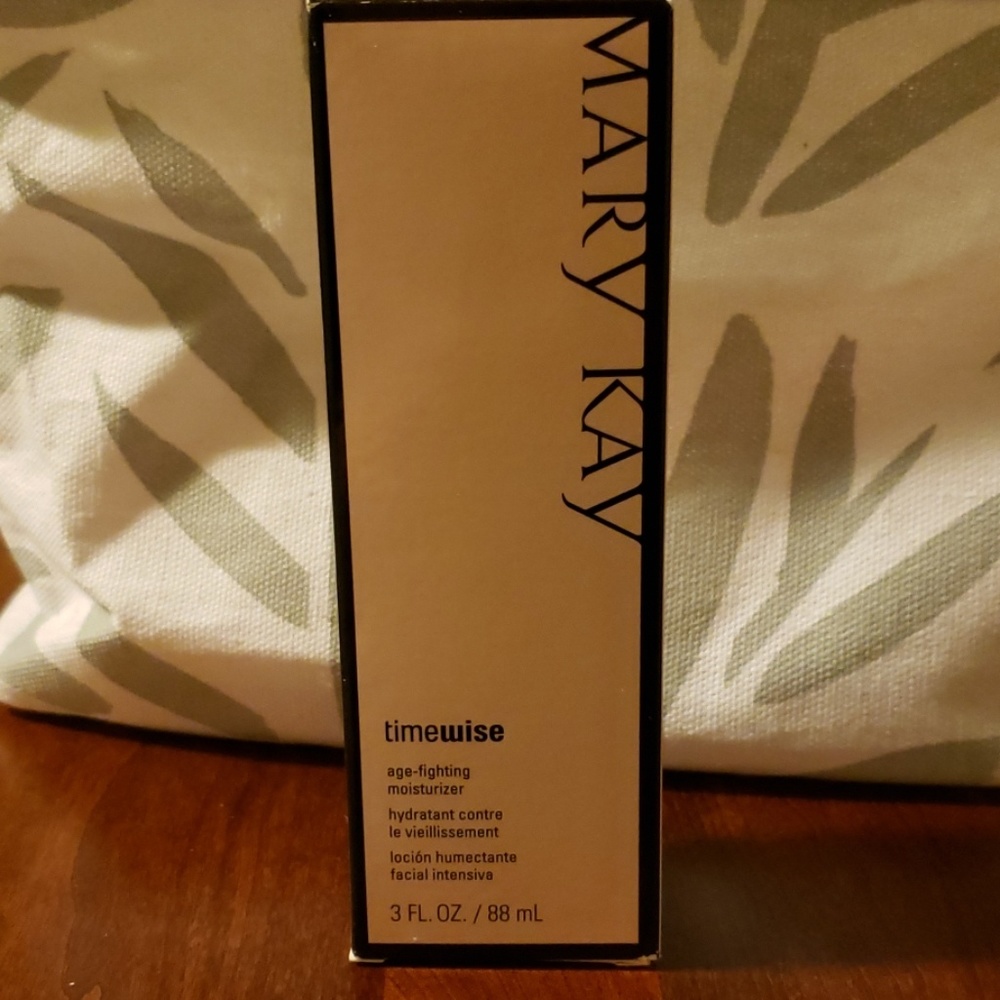 Mary Kay moisturizer oily to normal skin